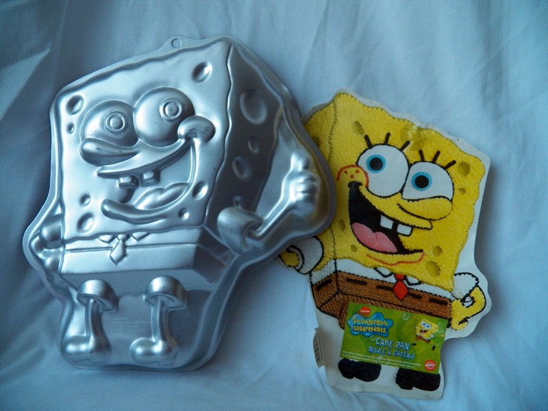 Wilton Spongebob Squarepants Cake Pan 21055130 2002 thumbs up w